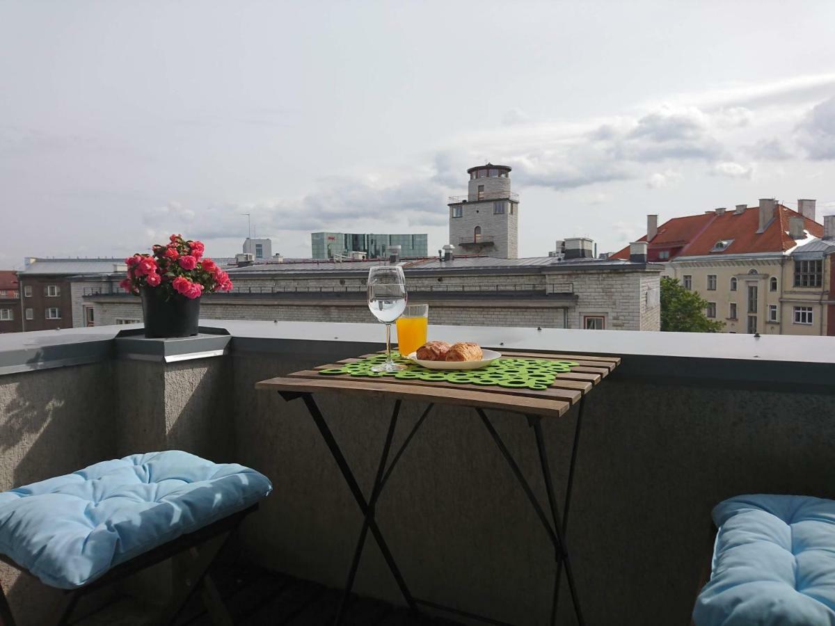 City Center Raua Apartment With Balcony Tallin Exterior foto